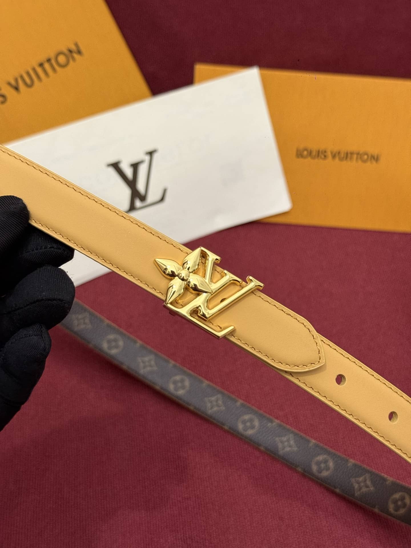 LV Belt-010